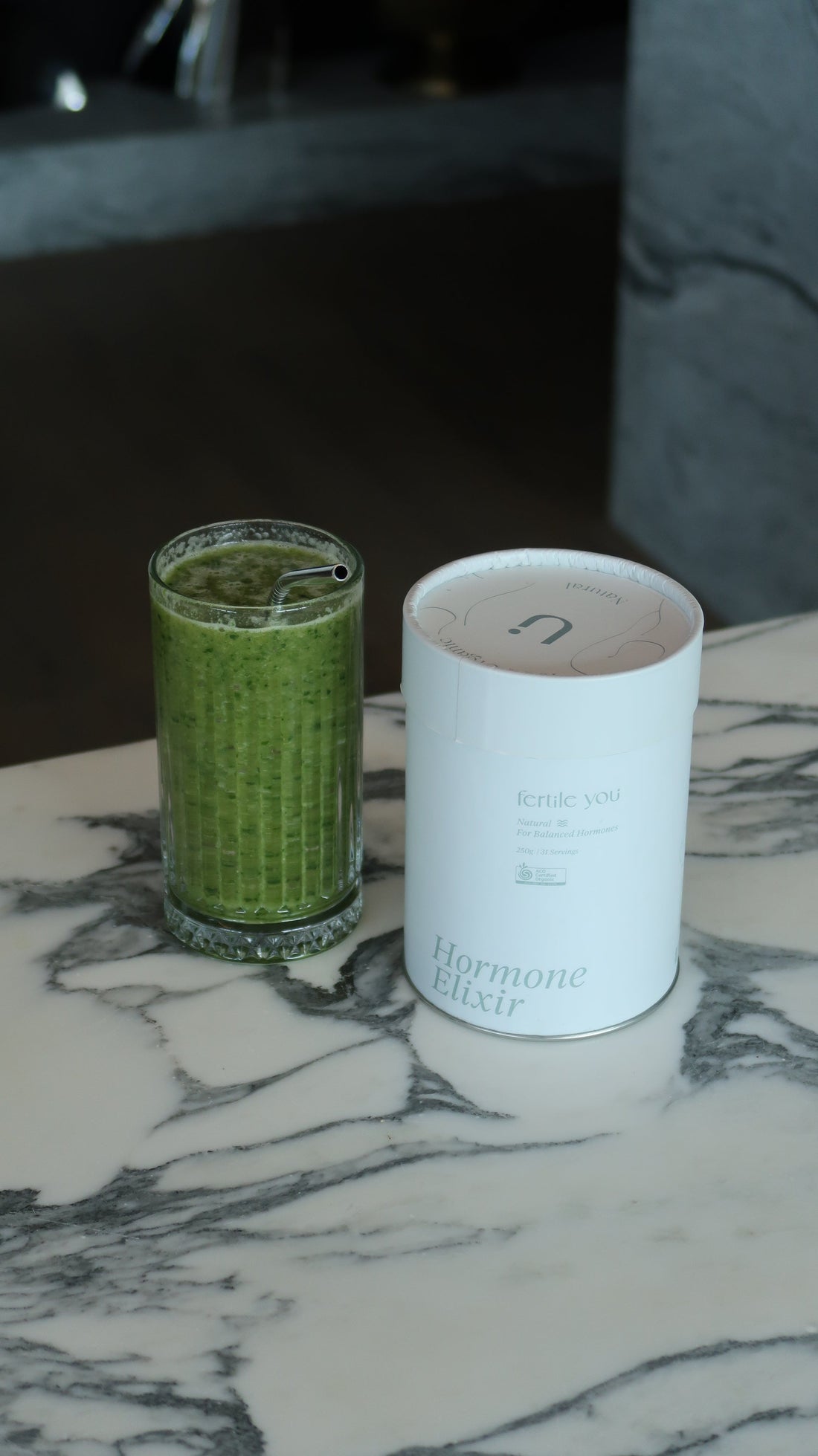 Hormone-Balancing Mango Smoothie with Spinach, Cucumber & Chia Seeds